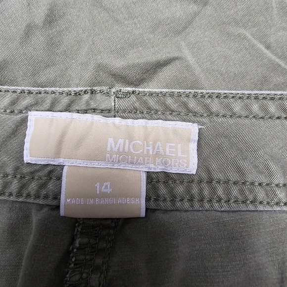 Michael Michael Kors army green shorts women's plus size 14 - Picture 3 of 10